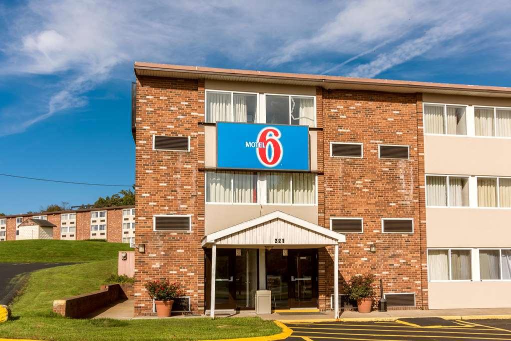 Motel 6-New Stanton, Pa Exteriör bild