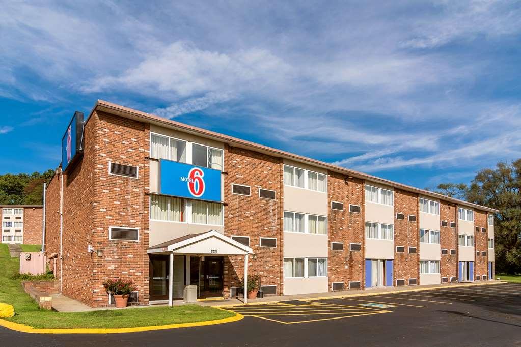 Motel 6-New Stanton, Pa Exteriör bild