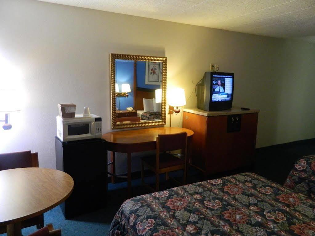 Motel 6-New Stanton, Pa Exteriör bild