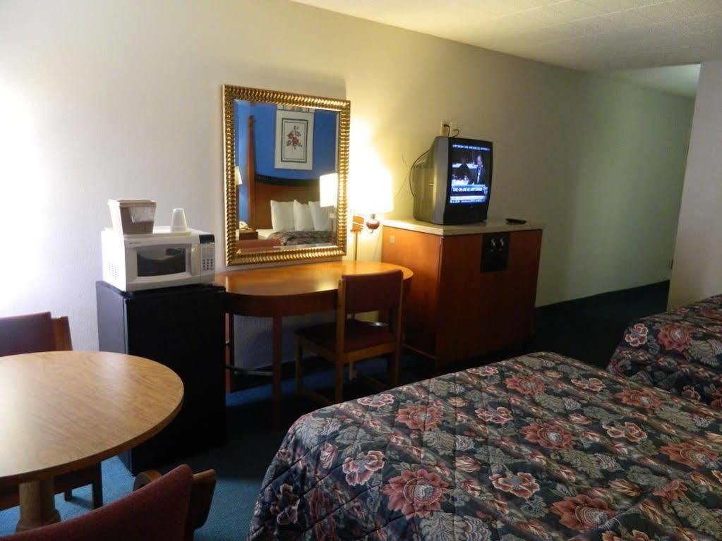 Motel 6-New Stanton, Pa Exteriör bild