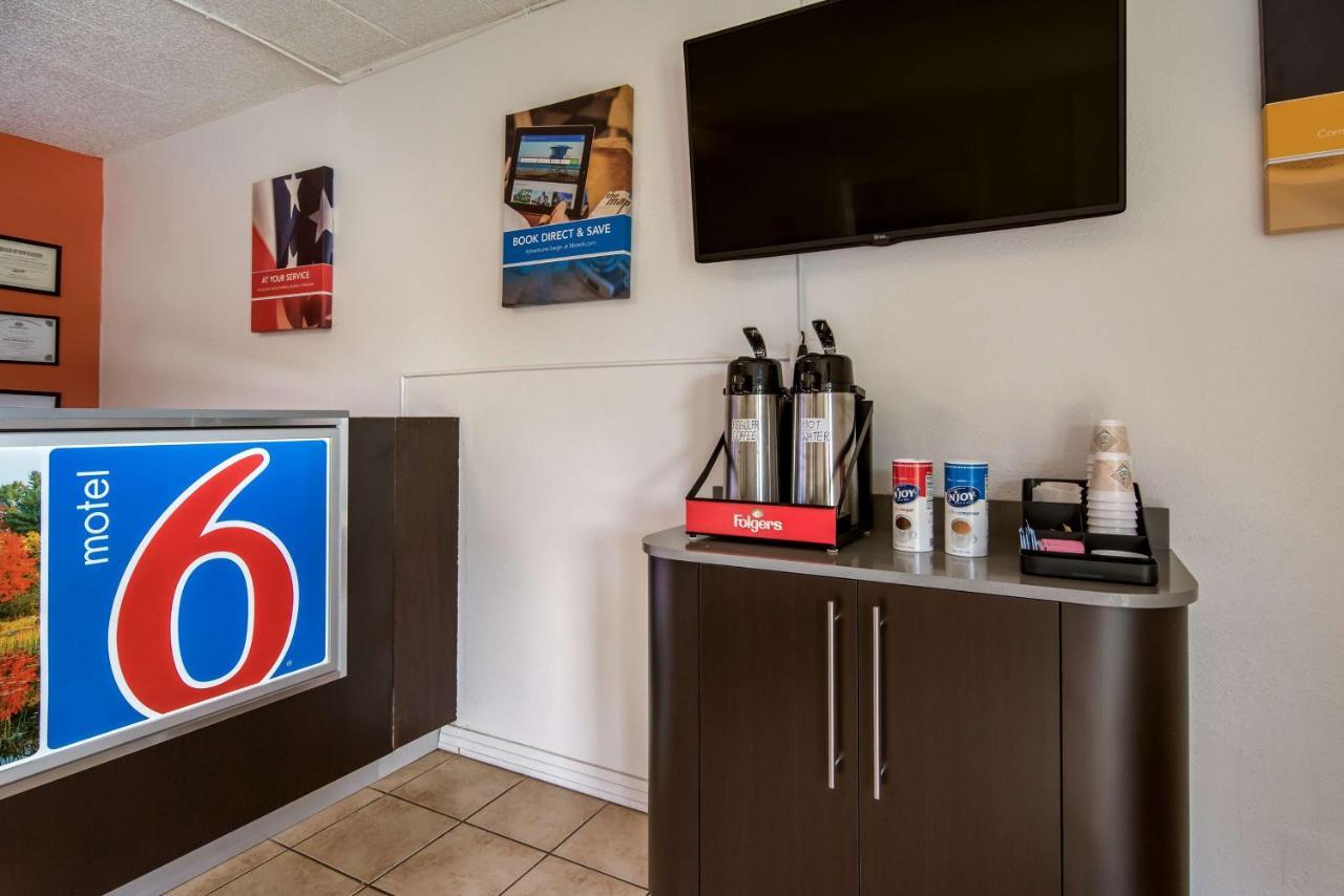 Motel 6-New Stanton, Pa Exteriör bild